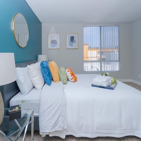 Universal Studios 8 Min Drive Two Bedroom Apartment With Free Parking Лос-Анджелес Экстерьер фото