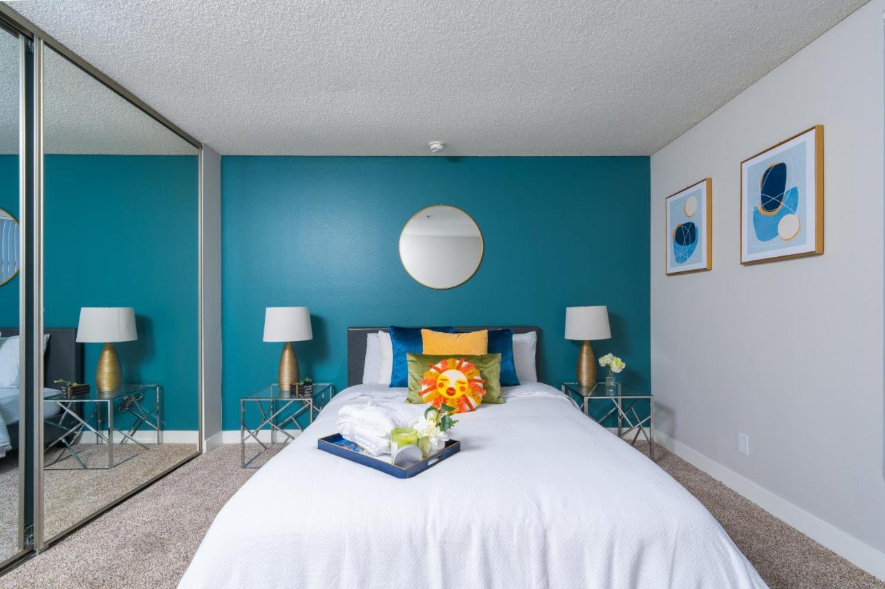 Universal Studios 8 Min Drive Two Bedroom Apartment With Free Parking Лос-Анджелес Экстерьер фото