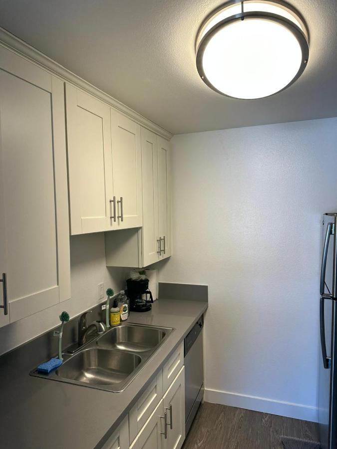 Universal Studios 8 Min Drive Two Bedroom Apartment With Free Parking Лос-Анджелес Экстерьер фото